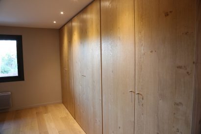 Lassime-Extension-en-ossature-bois-dune-maison-photo-n°16-chambre-@a_traits-architecture-1.jpg