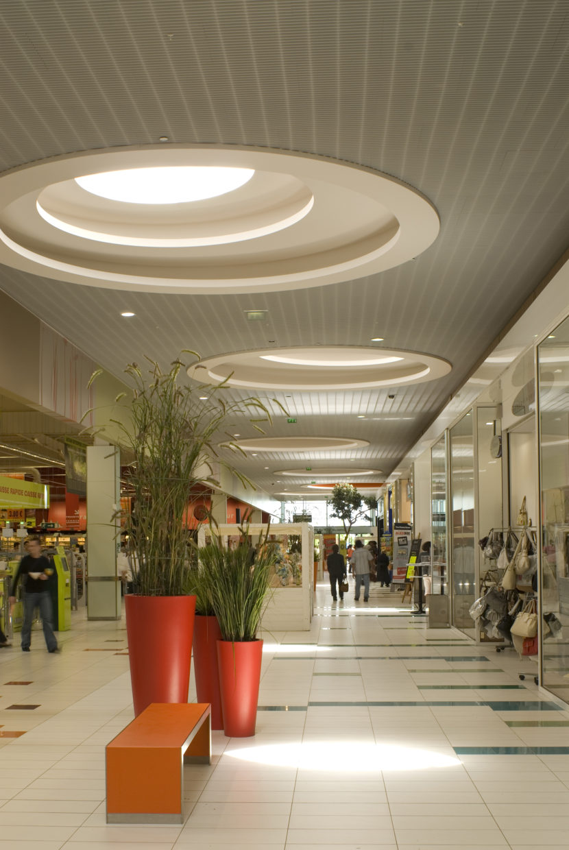 a_traits| architecture & design graphique | CONSTRUCTION D’UN CENTRE ...